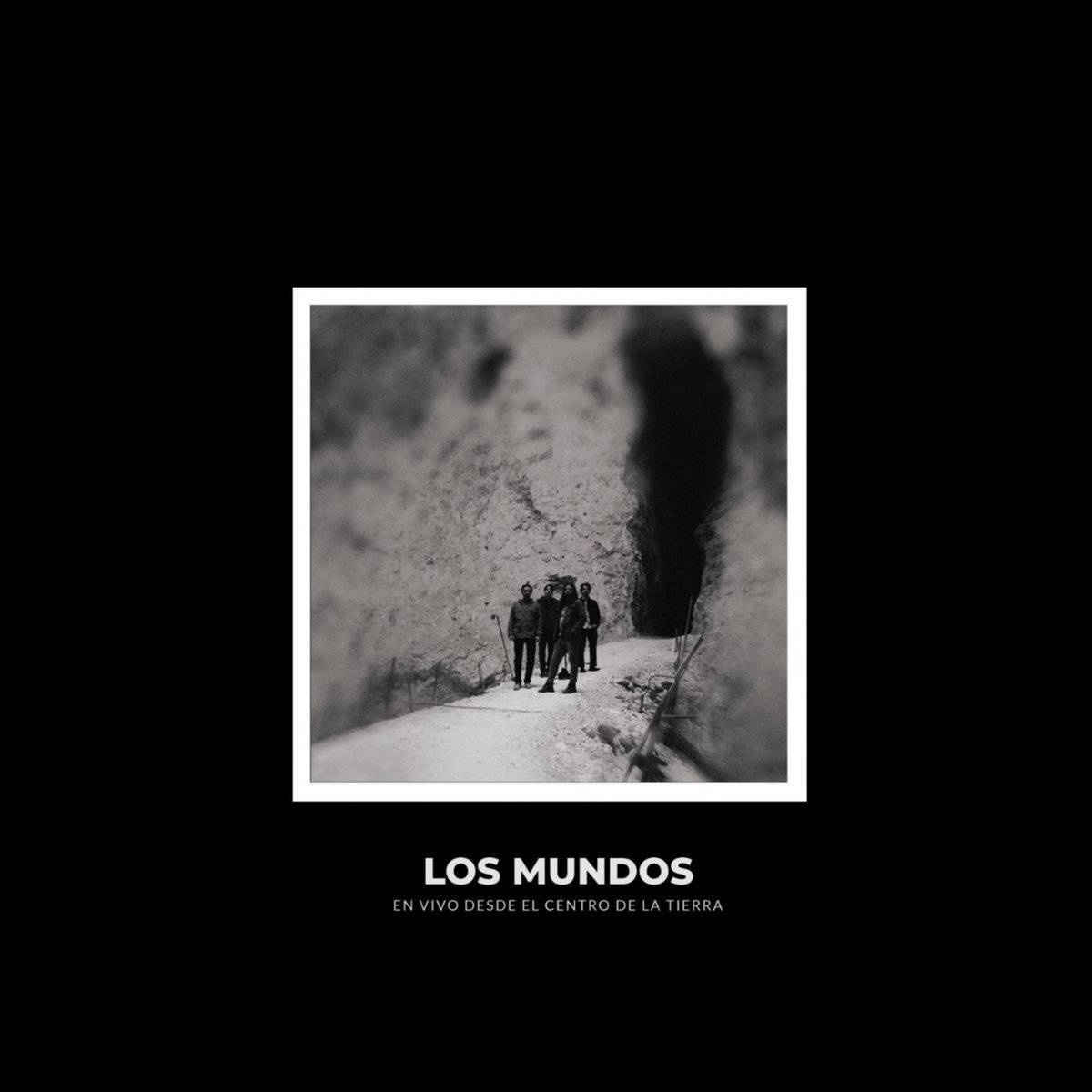 Los Mundos - En Vivo Desde El Centro De La Tierra LP